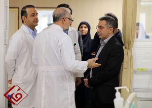 بازدید دکتر قاسم جان بابای معاون محترم درمان وزارت بهداشت از مزکط قلب و عروق شهید رجایی: عکس شماره 2 / 12